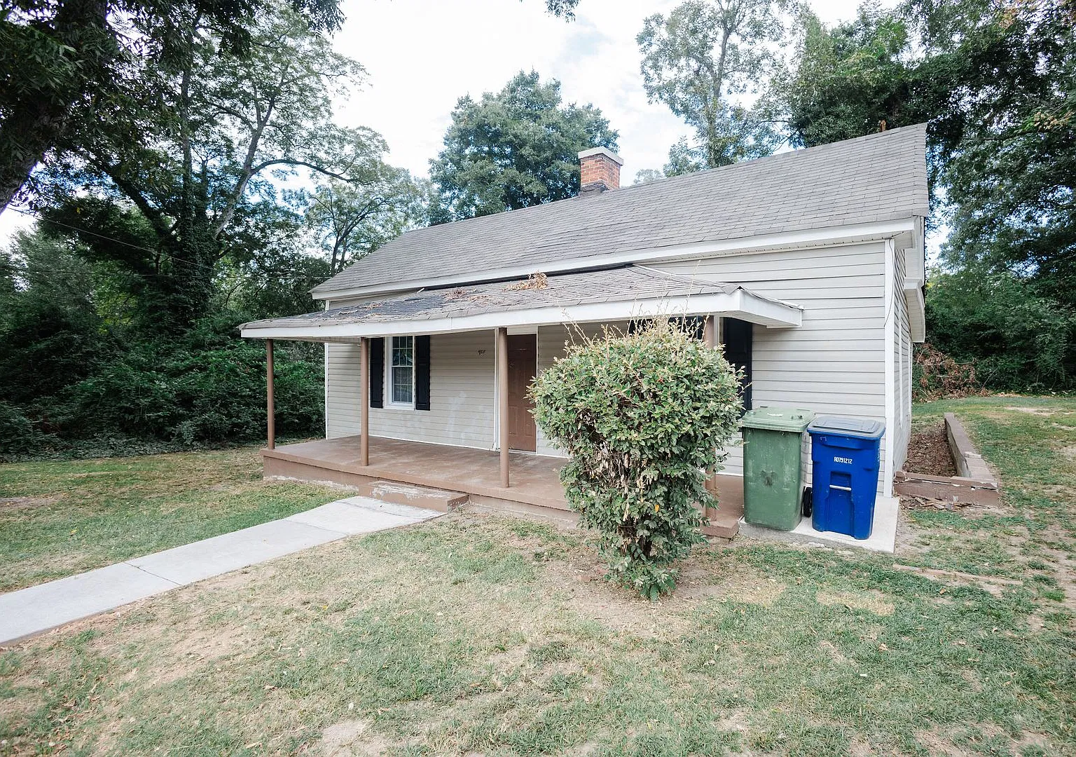 For Rent: 723 W Broad St | 2 Br 1 Ba | $875.00/Month — Photo 3