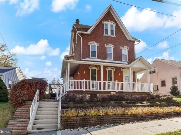 326 Walnut St, Spring City, PA 19475