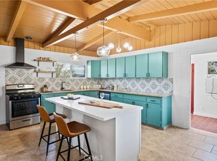 23250 Round Up Way, Apple Valley, CA 92308