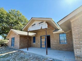 2200 Cloverleaf Pl, Ardmore, OK 73401