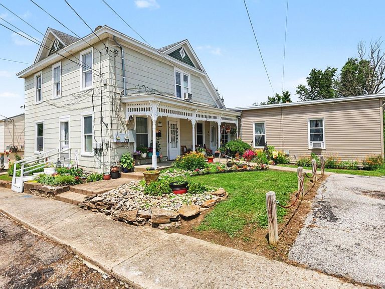 Listing photo 4