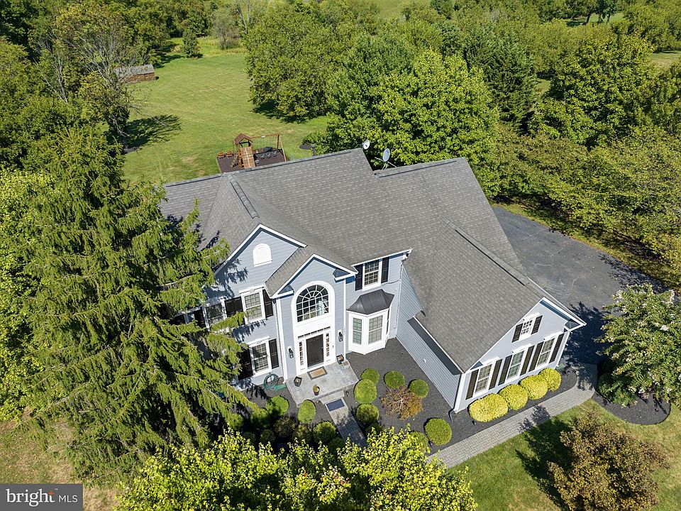 1st image of 14631 Nina Ct