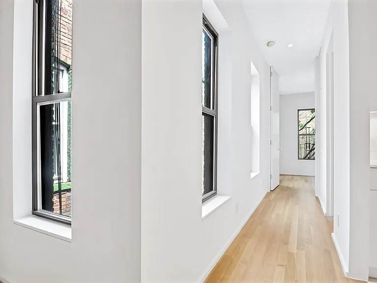 562 Morgan Ave #2 — Photo 7