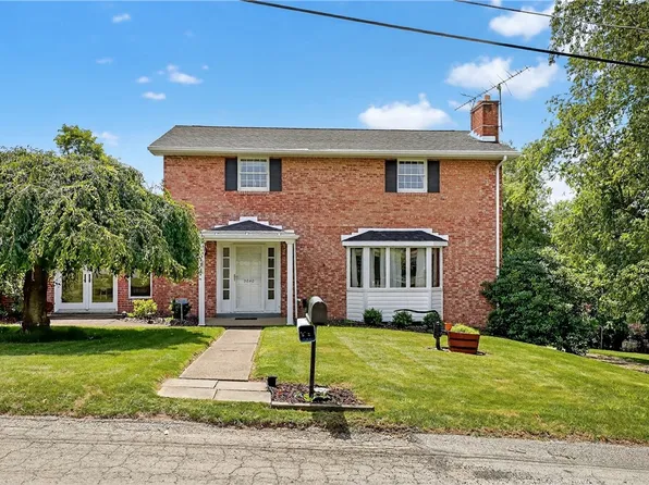 2640 Princeton St, Lower Burrell, PA 15068