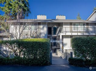 3236 80th Ave SE APT 1, Mercer Island, WA 98040