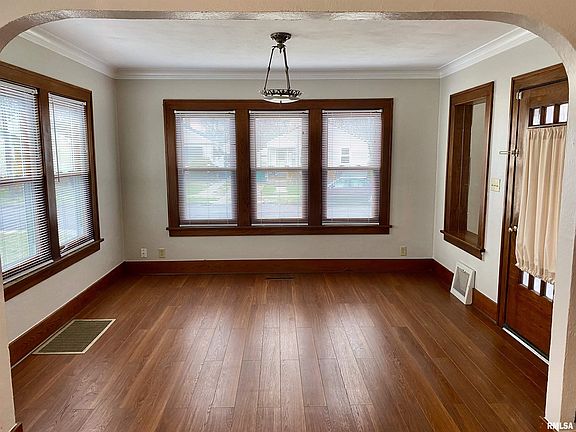 5th image of 2606 W Laura Ave