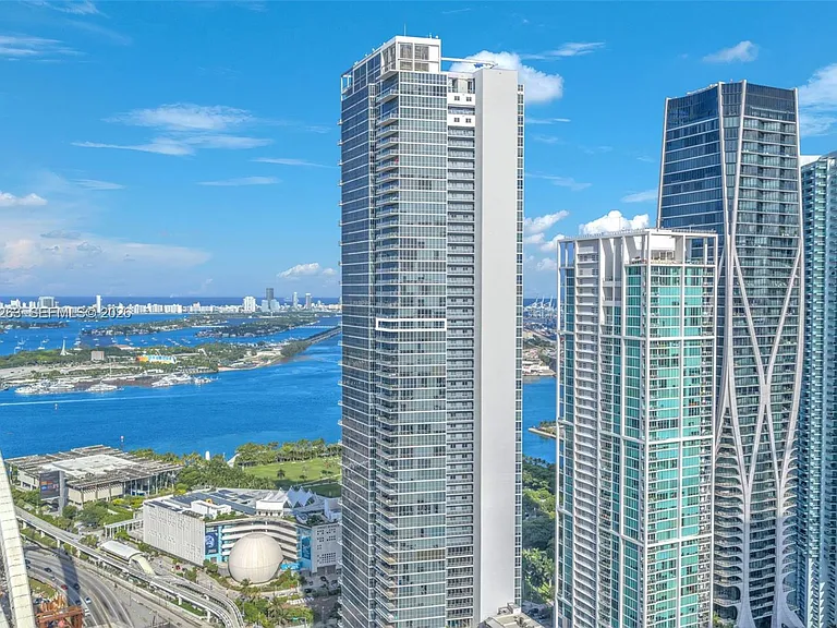 1100 Biscayne Blvd #4308 — Photo 4