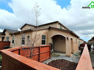 556 Mission De Oro Dr, Redding, CA 96003