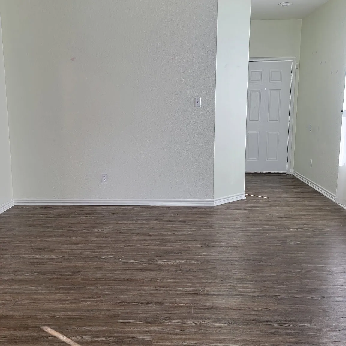 3 bed, 1353 sqft, $1,850 — Photo 4
