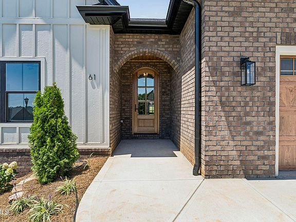 3rd image of 61 Glaze Farm Way