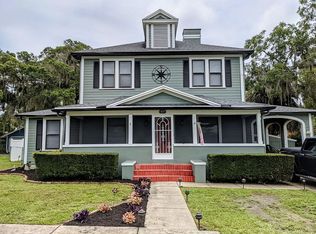 47 Davis Ave, Umatilla, FL 32784