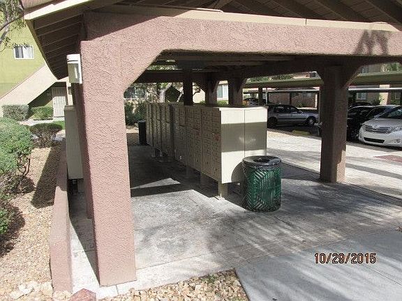 mailbox shelter