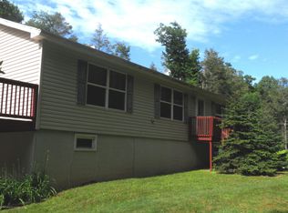 4046 Windy Valley Rd, Mehoopany, PA 18629