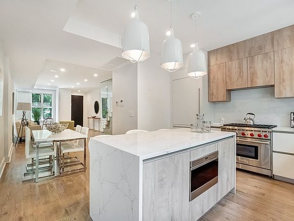4th image of 197 Madison St #1