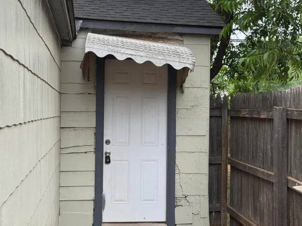 2308 33rd St, Lubbock, TX 79411