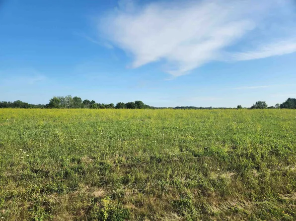 24-45 Lake Carroll Blvd, Lanark, IL 61046