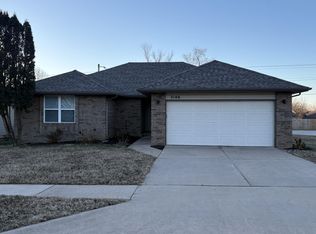 3106 E Jewell St, Springfield, MO 65804