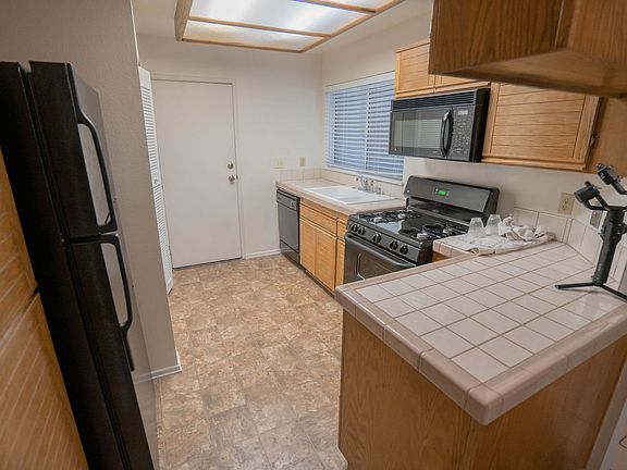 3rd image of 23951 Arroyo Park Dr Unit 163