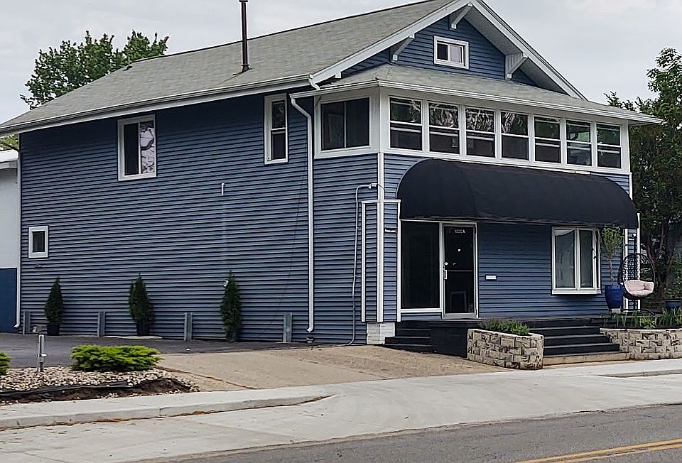 1st image of 1020 E Beardsley Ave
