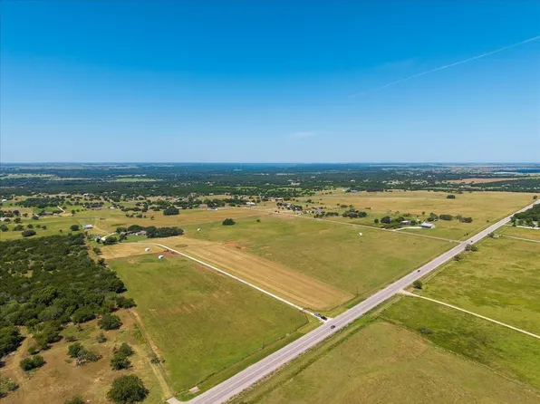 1946 Old Ranch Rd, China Spring, TX 76633