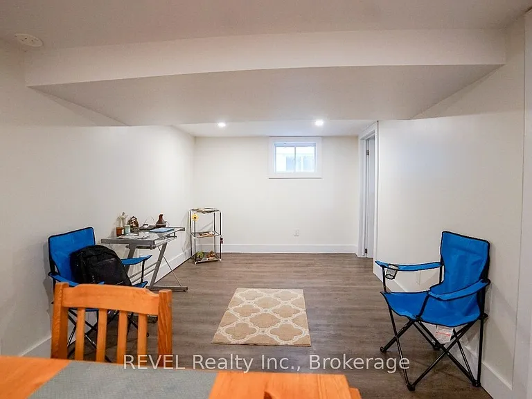 50 Pelham Rd — Photo 17