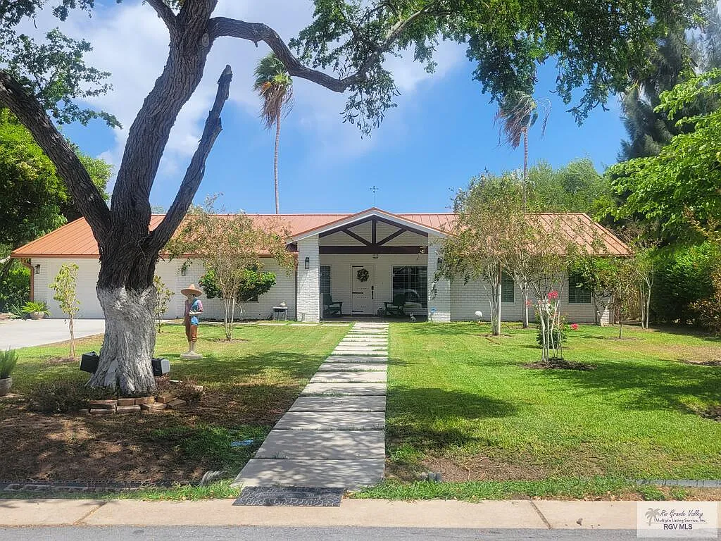 2 bed, 2.5 bath, 2275 sqft, $3,450 — Photo 2