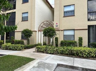 5155 Europa Dr APT R, Boynton Beach, FL 33437