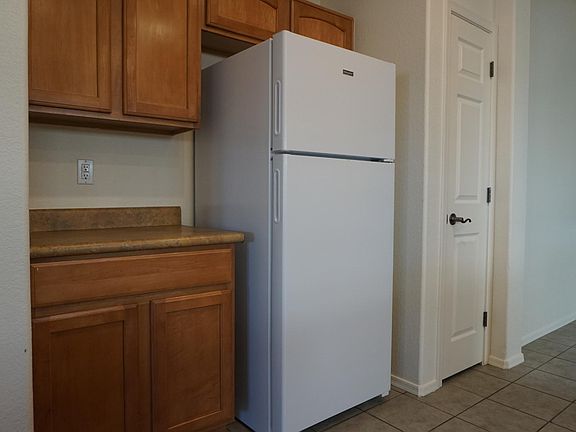 5th image of 44226 W Granite Dr