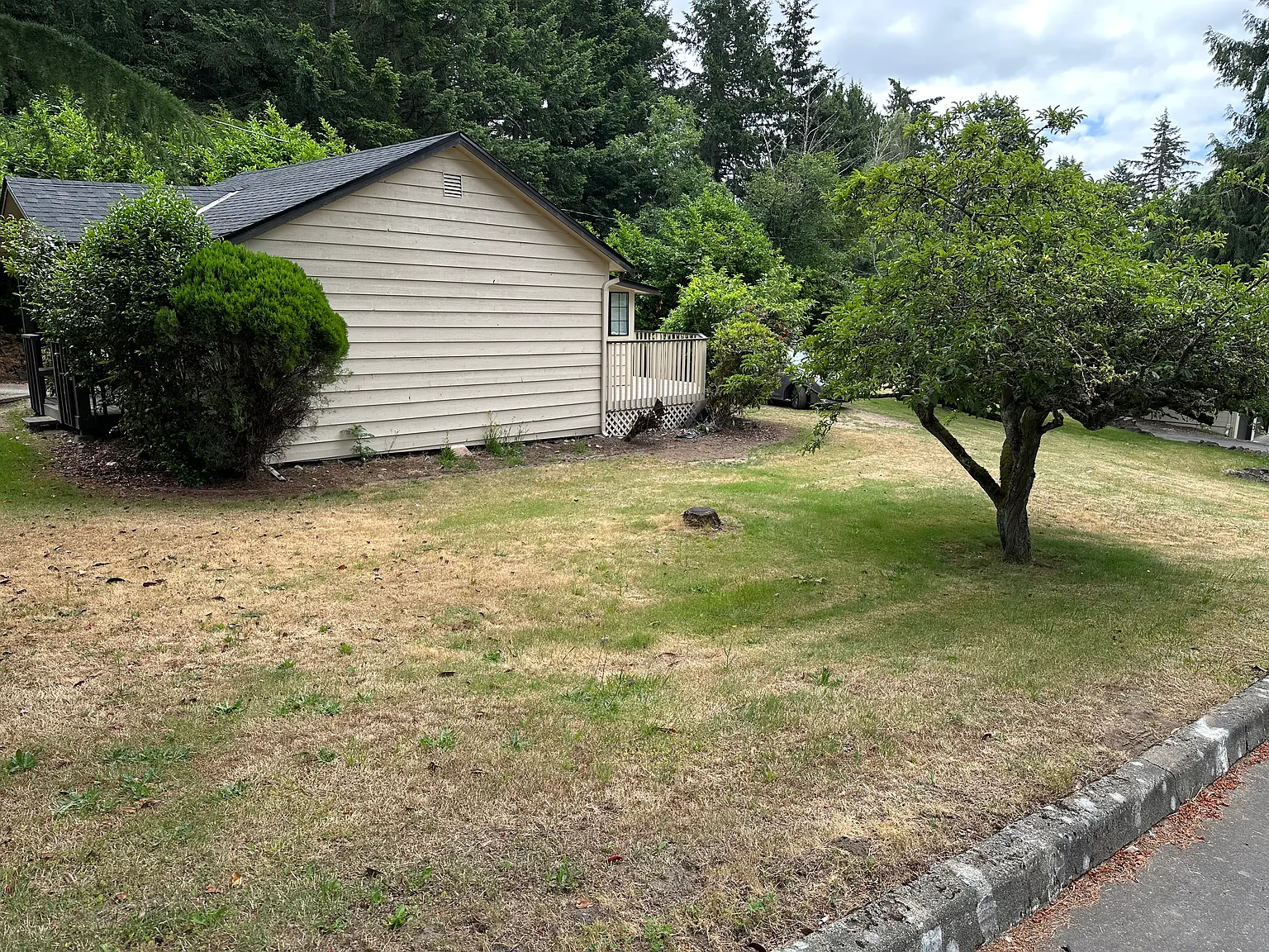 2 bed, 610 sqft, $2,045 — Photo 4