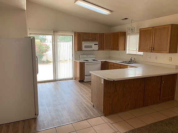 5th image of 497 N Scenic Dr W