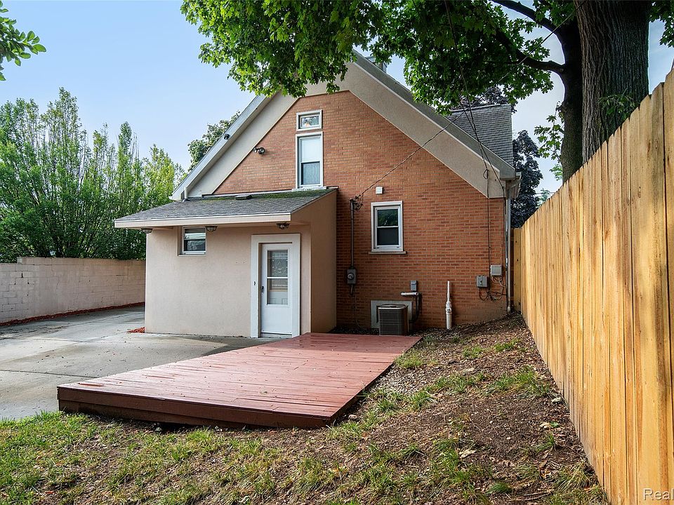 22 Cloverport Ave, photo 2