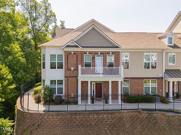 2nd image of 10310 Sablewood Dr Unit 111