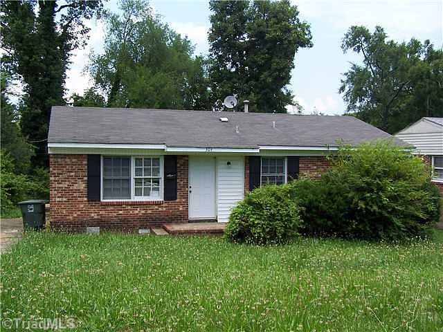 1st image of 304 Erwin St