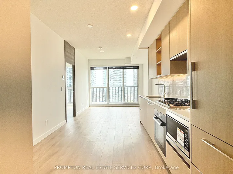 18 Esther Shiner Blvd #1211 — Photo 5