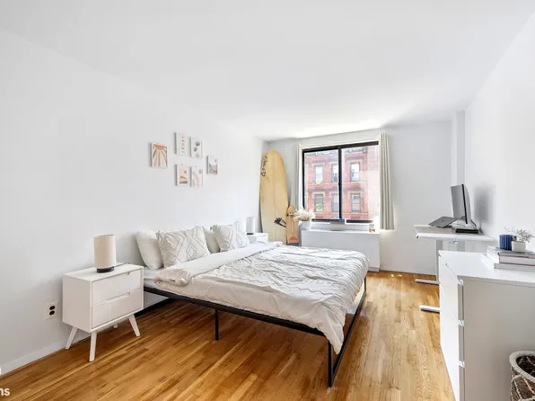 447 West 45th Street 5B image 3 of 7