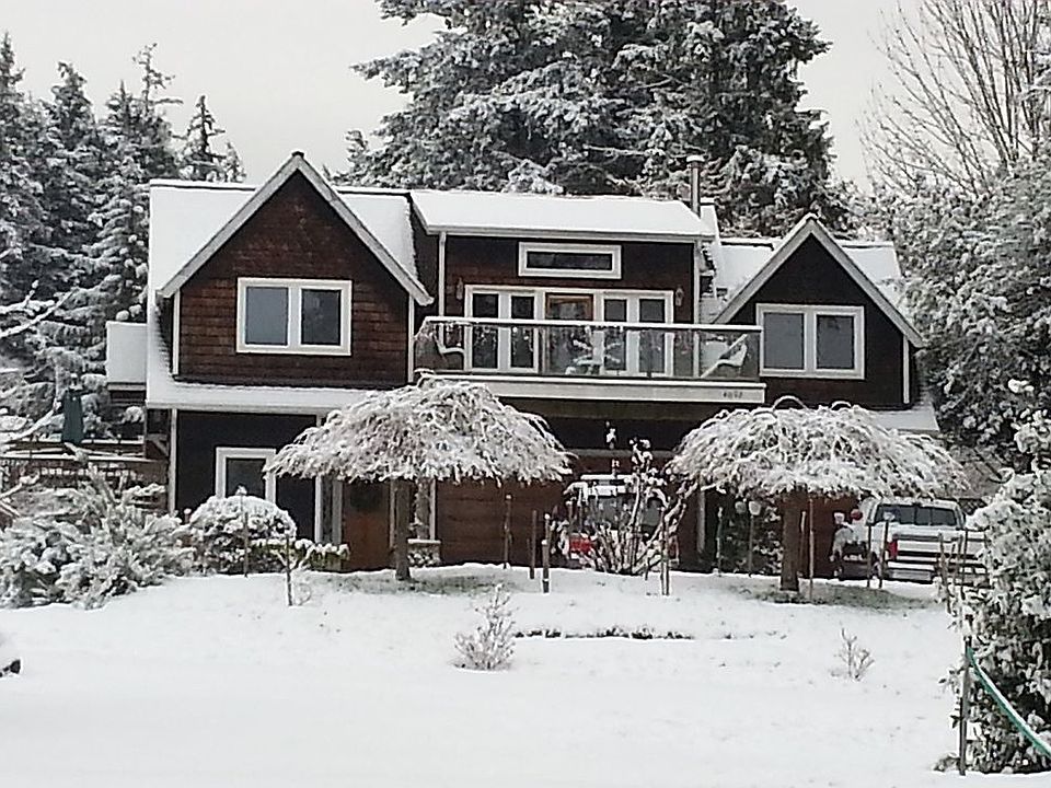 2nd image of 4092 Crystal Springs Dr NE