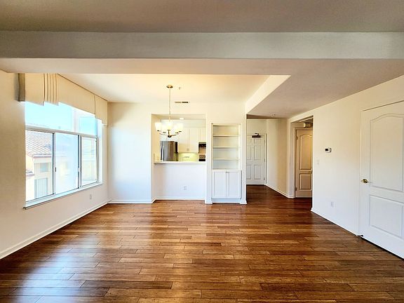 4th image of 1951 Ofarrell St APT 316