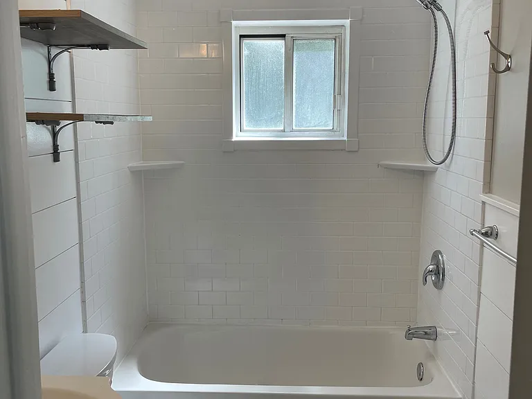 5032 Boyd Ave NE — Photo 8