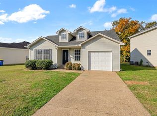 317 Pirates Cove Ln, Bowling Green, KY 42103