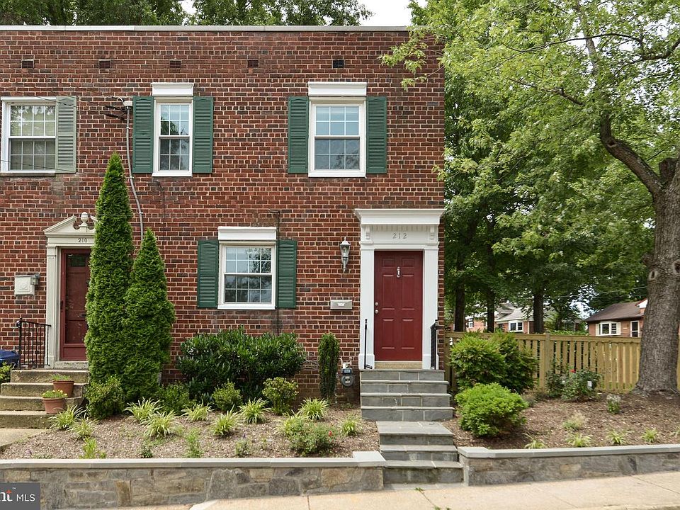 1st image of 212 Gentry Ave