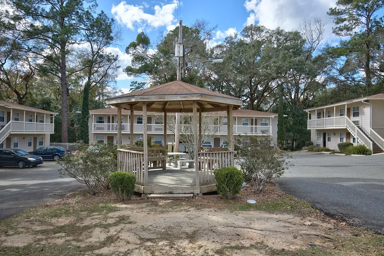 1 bed, 550 sqft, $975 — Photo 1