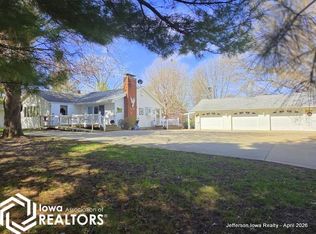 1101 W Adams St, Jefferson, IA 50129