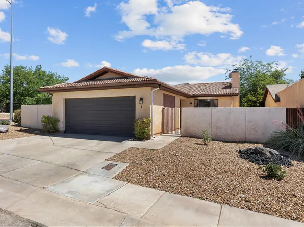 585 N Westridge Dr APT 1, Saint George, UT 84770