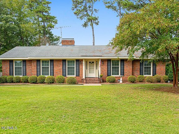 3rd image of 2112 Dallas Drive