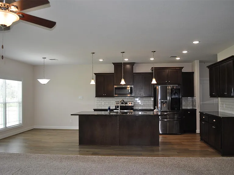 2502 Majestic Oaks Ct — Photo 14