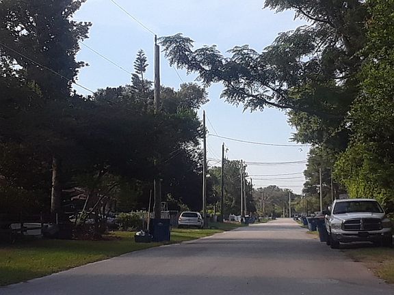 5th image of 1212 Valencia Ave