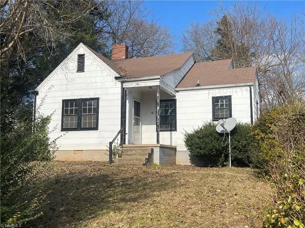 307 Player Dr, High Point, NC 27260