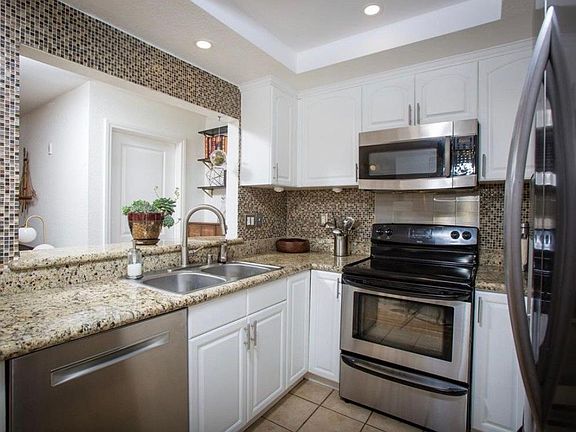 4th image of 2930 Broadway Unit 44