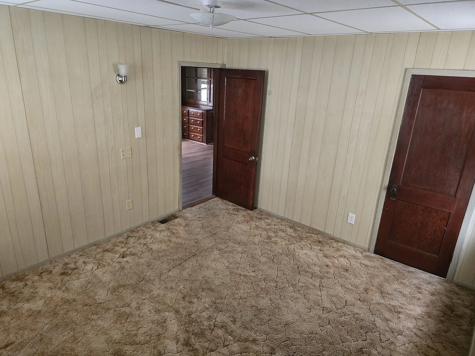 3 bed, 1375 sqft, $2,150 — Photo 3