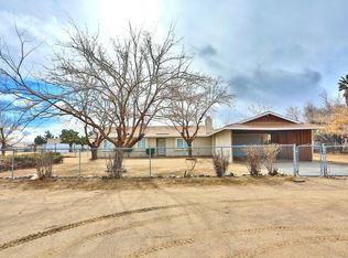 9867 Solano Rd, Phelan, CA 92392